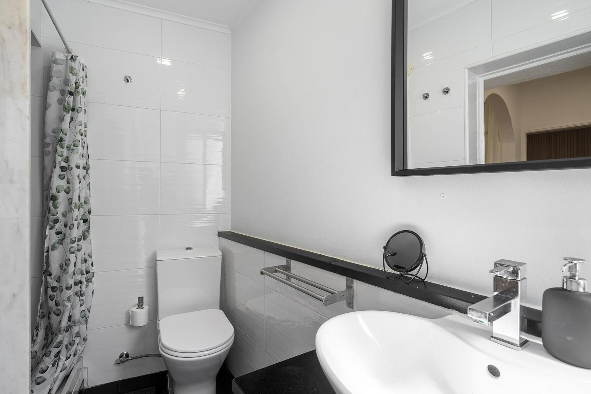 Whome Stylish Family Residence In The Heart Of Chiado Lisboa Exterior foto